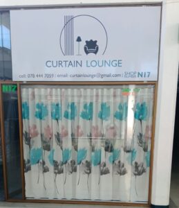 Curtain lounge